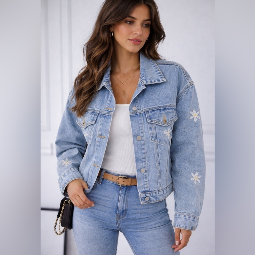 New nwt Miss sparkling denim jean jacket embroidered peace sz S 🌺